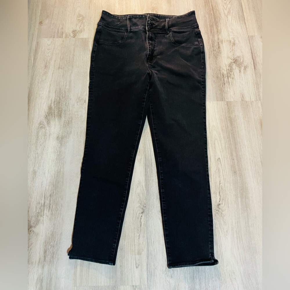 American Eagle Super High Rise Jegging